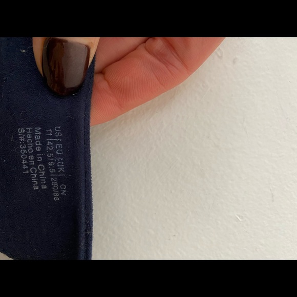 Sling back faux suede flats from the Gap - Picture 3 of 3